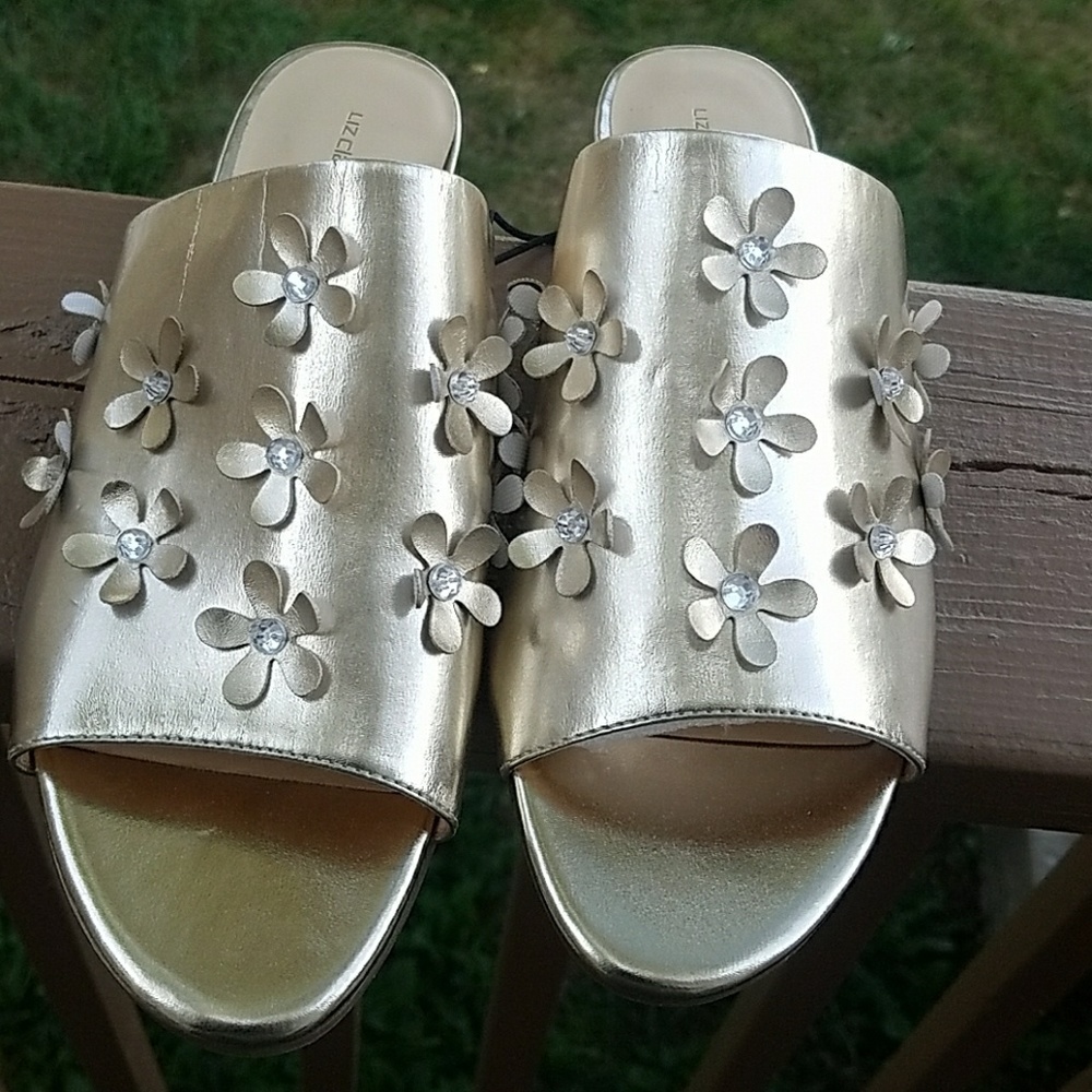 Liz Claiborne ladies slipper